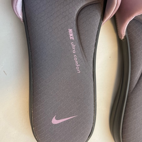 Nike Women's Ultra Comfort Pink Slide NEW W/O TAGS Size 10 - Picture 2 of 7